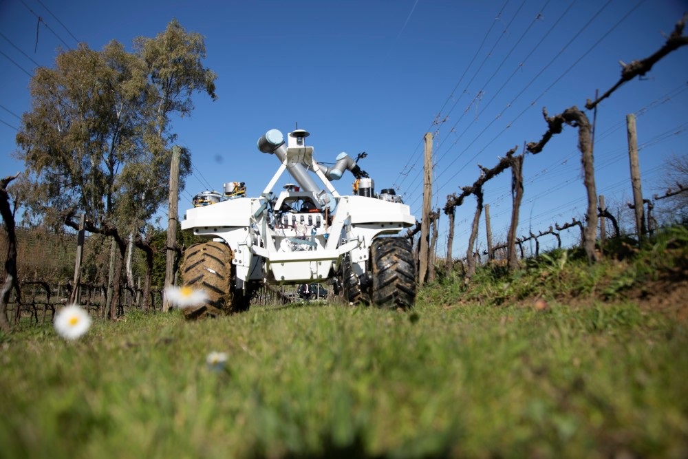 Agri-robotics for a Sustainable Farming Future