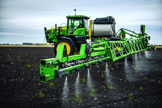 John Deere See &amp; Spray Select uses 80% less herbicide- ( 6000)