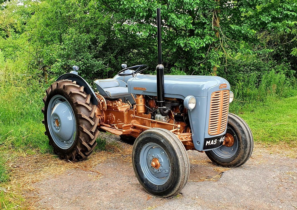 Ferguson “Fe 35”, the turning point tractor