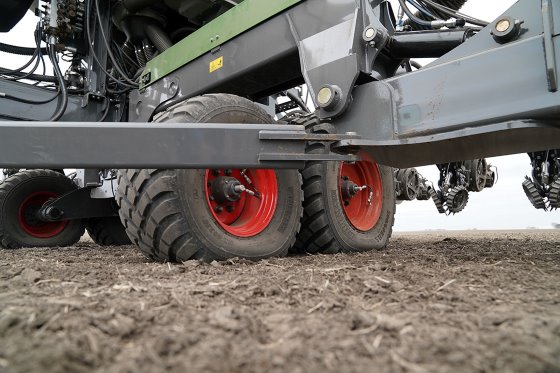 AGCO demonstrates soil compaction and yield impact